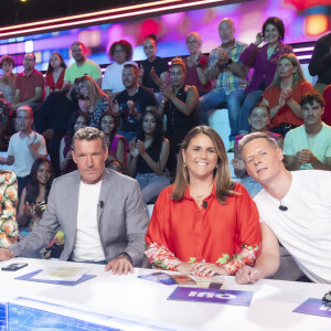 Exclusif - Delphine Wespiser, Bernard Montiel, Kelly Vedovelli, Benjamin Castaldi, Valérie Benaim, Matthieu Delormeau - Enregistrement de la dernière émission TPMP (Touche Pas à Mon Poste), présentée par C.Hanouna et diffusée en direct sur C8 le 23 juin 2022 © Jack Tribeca / Bestimage