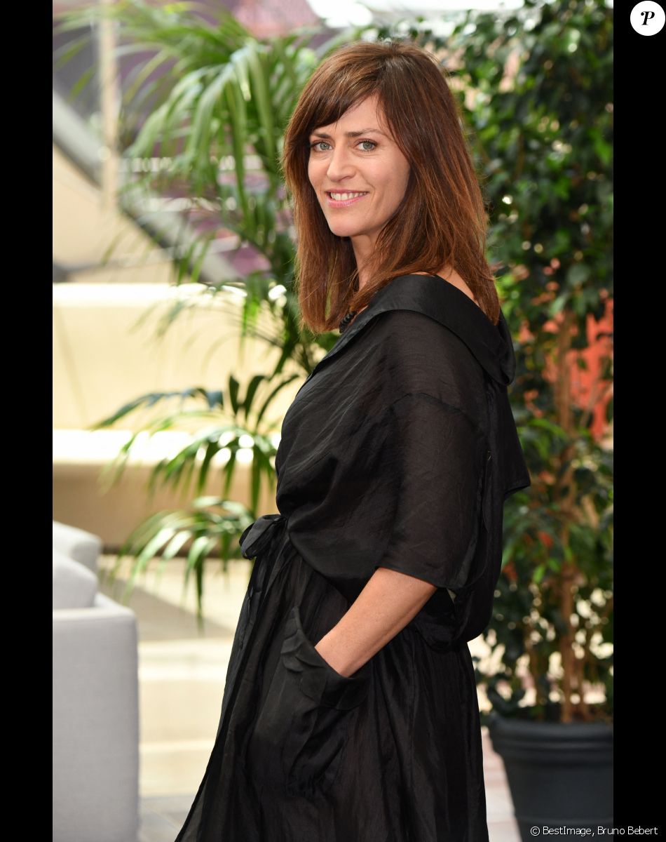 Anne Caillon durant un photocall pour la série "Demain nous appartient" dans le cadre du 58ème Festival de Télévision de Monte Carlo au Grimaldi Forum à Monaco le 16 juin 2018. © Bruno Bebert / Bestimage