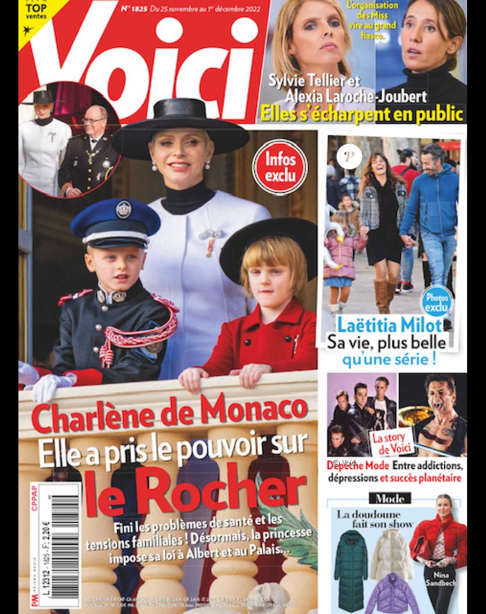 Couverture du magazine "Voici" du vendredi 25 novembre 2022