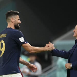 joie de GIROUD Olivier (FRA) avec Didier Deschamps entraineur / Selectionneur France - Match "France - Australie (4-1)" lors de la Coupe du Monde 2022 au Qatar, le 22 novembre 2022. 