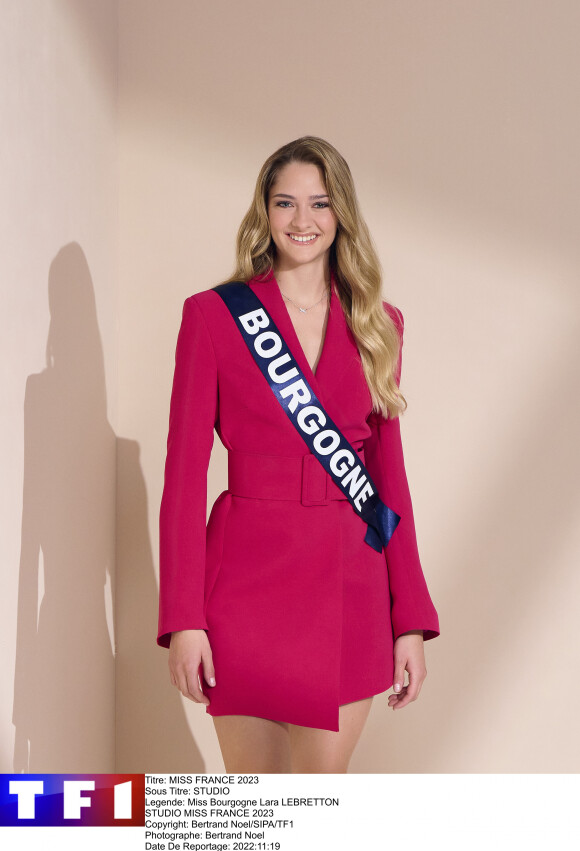 Miss Bourgogne est Lara Lebretton, elle a 23 ans et est infirmière - Candidate à l'élection Miss France 2023 qui aura lieu le 17 décembre 2022.