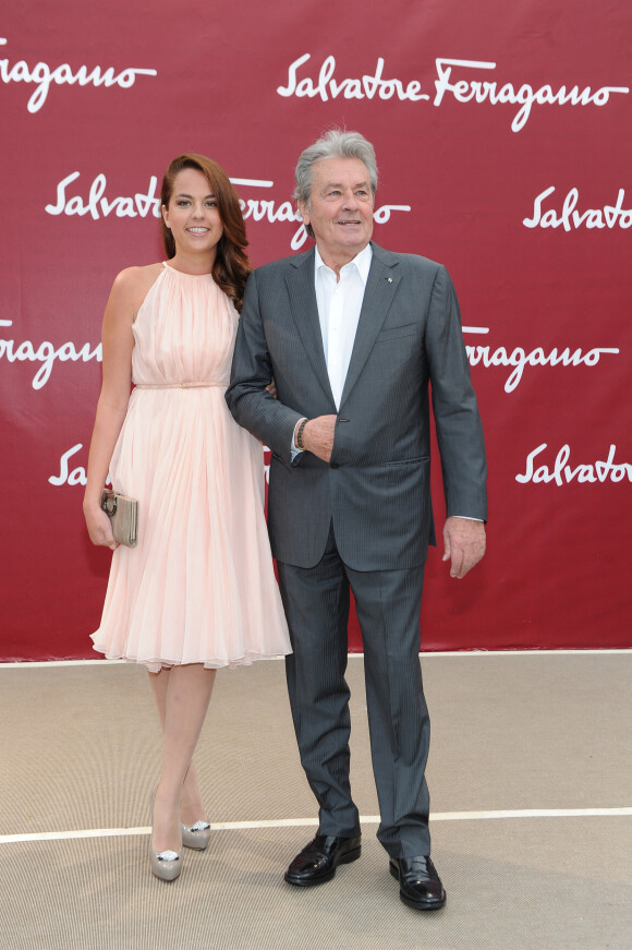Alain Delon et sa fille Anouchka Delon en 2012 au défilé Salvatore Ferragamo