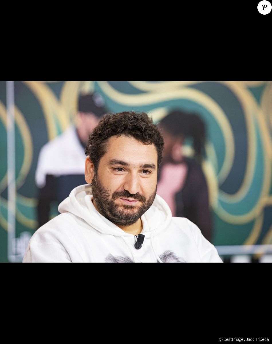 Exclusif - Mouloud Achour - Dernière de la saison pour l'émission "Clique" présentée par Mouloud Achour diffusée sur Canal Plus le 19 juin 2020 à Paris. © Jack Tribeca / Bestimage