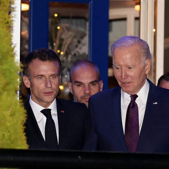 Emmanuel Macron et Joe Biden - Le président Emmanuel Macron, sa femme Brigitte et le couple présidentiel américain ont dîné dans en tête à tête dans un restaurant italien, le "Fiola Mare" à Washington le 30 novembre 2022