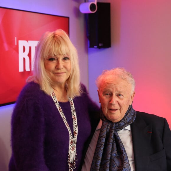 Exclusif - Mylène Demongeot à RTL interviewée par Philippe Bouvard pour la sortie de son livre "La vie, c'est génial ! " le 12 avril 2018. © Stéphane Mulys/Bestimage