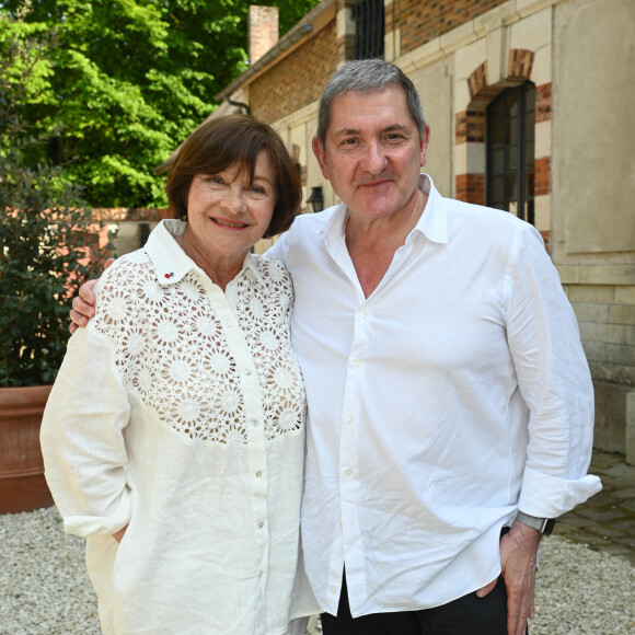 Exclusif - Macha Méril et Yves Calvi - 2ème édition du Prix Michel Legrand au domaine de la Mothe près de Montargis (Loiret) le 8 mai 2022. © Coadic Guirec/Bestimage 