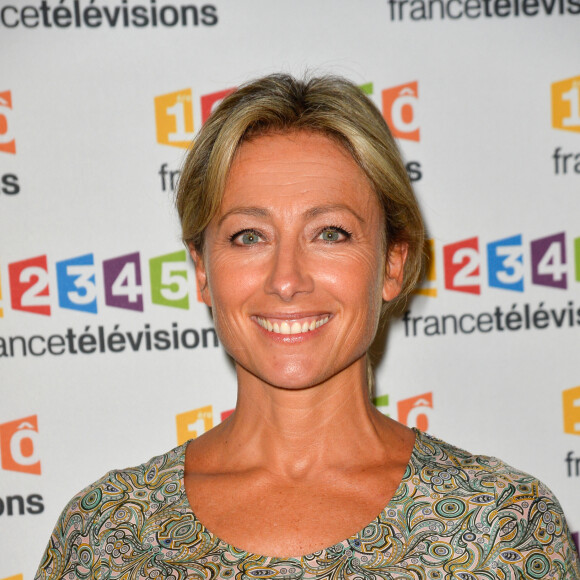 Anne-Sophie Lapix lors du photocall de la présentation de la nouvelle dynamique 2017-2018 de France Télévisions. Paris, le 5 juillet 2017. © Guirec Coadic/Bestimage 