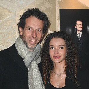 Exclusif - Olivier Haber (directeur de La Seine Musicale) avec sa fille - People au spectacle "Cabaret" lors de la soirée de réouverture du Lido à Paris le 1er décembre 2022.© Coadic Guirec/Bestimage 