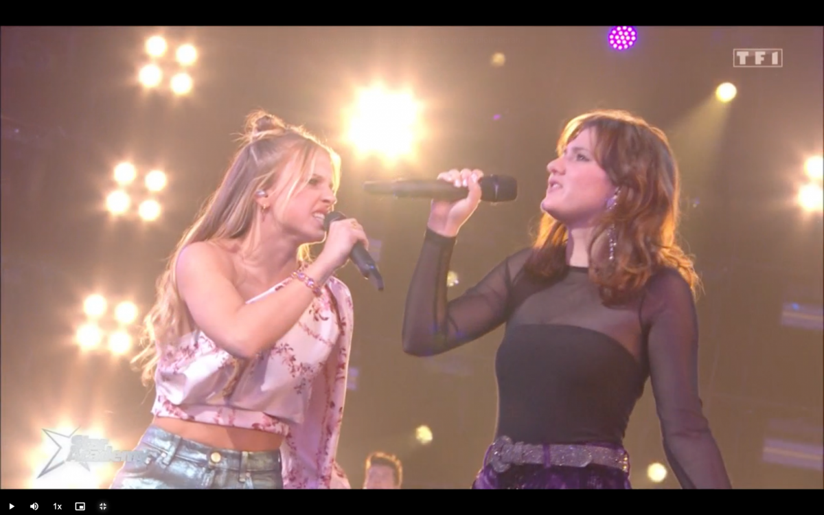 Photo : Carla et Paola dans la "Star Academy" sur TF1. - Purepeople