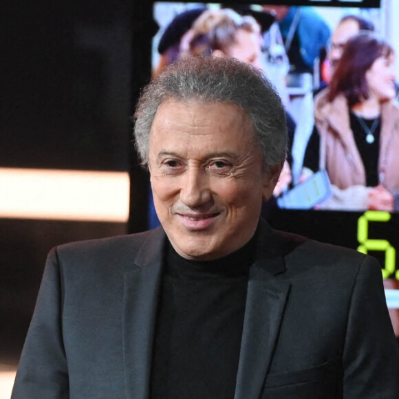 Michel Drucker - 36ème Edition du Téléthon à Paris. Le 2 décembre 2022 © Coadic Guirec / Bestimage