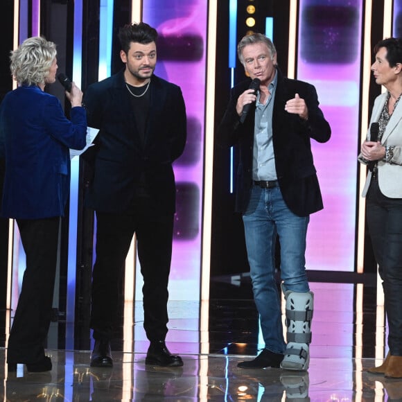 Sophie Davant, Kev Adams, Franck Dubosc, Cyril Féraud - 36ème Edition du Téléthon à Paris. Le 2 décembre 2022 © Coadic Guirec / Bestimage