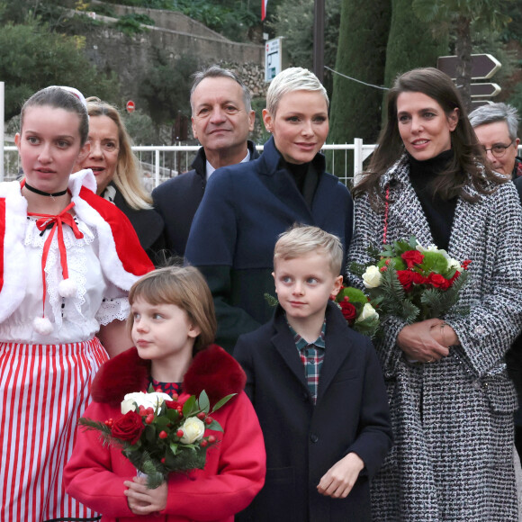 La princesse Charlène de Monaco, ses enfants, le prince Jacques et la princesse Gabriella, Charlotte Casiraghi, Georges Marsan lors de l'inauguration du marché de Noël à Monaco. Le 2 décembre 2022. © Claudia Albuquerque / Bestimage 