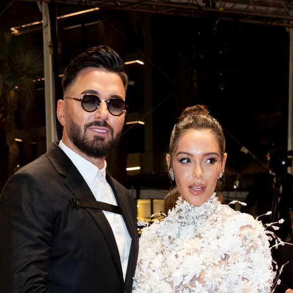 Thomas Vergara et sa femme Nabilla Benattia (enceinte) - Montée des marches du film " Stars At Noon " lors du 75ème Festival International du Film de Cannes. Le 25 mai 2022 © Cyril Moreau / Bestimage 