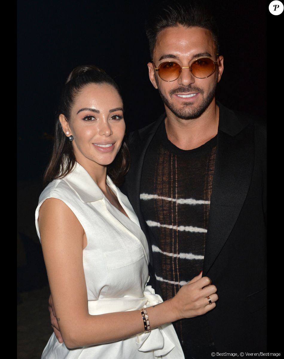 Nabilla Benattia (enceinte) et son mari Thomas Vergara au photocall de l'after party "Magnum x Rita Ora" sur la plage privée Magnum lors du 72ème Festival International du Film de Cannes, France,le 16 mai 2019. © Veeren/Bestimage