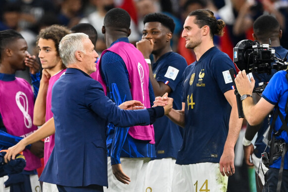 Didier Deschamps (entraineur et sélectionneur de l'équipe de France), Adrien Rabiot - Match de football de la Coupe du Monde FIFA Qatar 2022 : la France bat la Pologne 3 à 1 en 8ème de finale au Al Thumama Stadium à Doha. © Philippe Perusseau / Bestimage