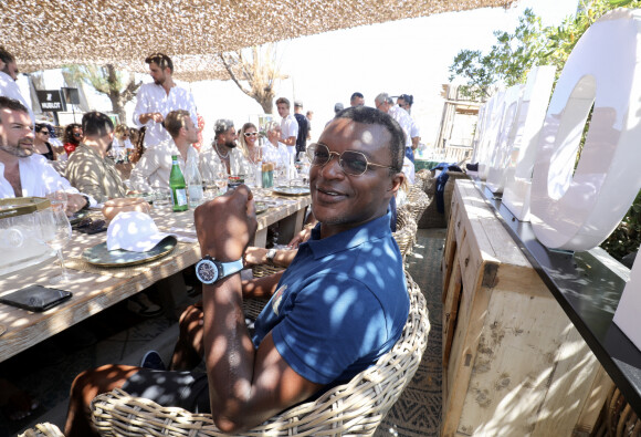 Exclusif - Marcel Desailly - Hublot fête l'arrivée de la nouvelle Big Bang Unico à la boutique de Saint-Tropez au restaurant Verde Beach à Ramatuelle, Côte d'Azur, France, le 12 juillet 2022. © Luc Boutria/Nice Matin/Bestimage