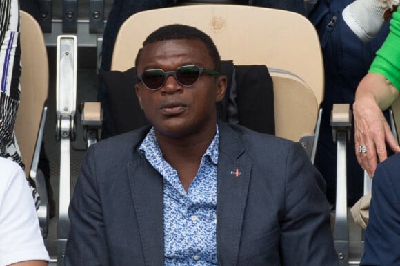 Marcel Desailly - Les célébrités dans les tribunes lors des Internationaux de France de Tennis de Roland Garros 2022, le 27 mai 2022. © MPP / Bestimage