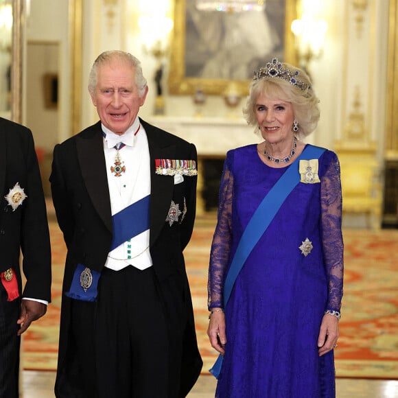 Le roi Charles III d'Angleterre et Camilla Parker Bowles, reine consort d'Angleterre - Arrivées au Banquet d'Etat organisé au palais de Buckingham, à Londres, pendant la visite d'Etat du président sud-africain au Royaume-Uni le 22 novembre 2022. 