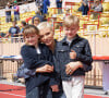 La princesse Charlène de Monaco et ses enfants le prince Jacques de Monaco et la princesse Gabriella de Monaco. Ils ont désormais 10 ans