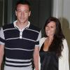 John Terry retrouve sa femme Toni à l'aéroport de Londres, le 15 février 2010