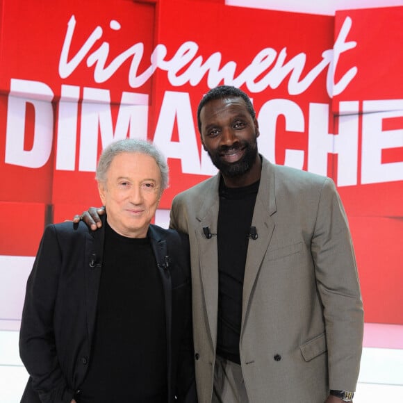 Exclusif - Michel Drucker et Omar Sy - Enregistrement de l'émission "Vivement dimanche" au studio Gabriel, présentée par M.Drucker, diffusée sur France 3 le 18 décembre 2022. © Guillaume Gaffiot / Bestimage