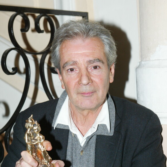 Pierre Arditi (prix) lors du Festival International du Film de Télévision de Luchon, le 8 février 2003. © Frédéric Piau/Bestimage