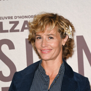 Cecile de France lors du photocall de l'avant première du film "Illusions perdues" au cinéma UGC Normandie à Paris le 4 octobre 2021. © Coadic Guirec / Bestimage