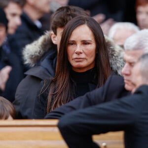 Nathalie Marquay-Pernaut - Sorties des obsèques de Jean-Pierre Pernaut en la Basilique Sainte-Clotilde à Paris, France. © Aurelien Morissard/Panoramic/Bestimage 