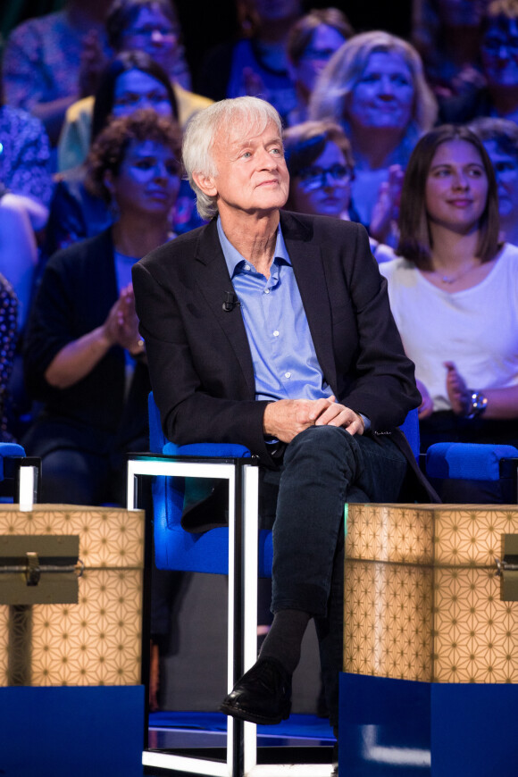 Exclusif - Le chanteur Dave - Enregistrement de l'émission "La boite à secrets" N°2, présentée par F.Bollaert, et qui sera diffusée sur France 3 en prime time. © Tiziano Da Silva / Bestimage 