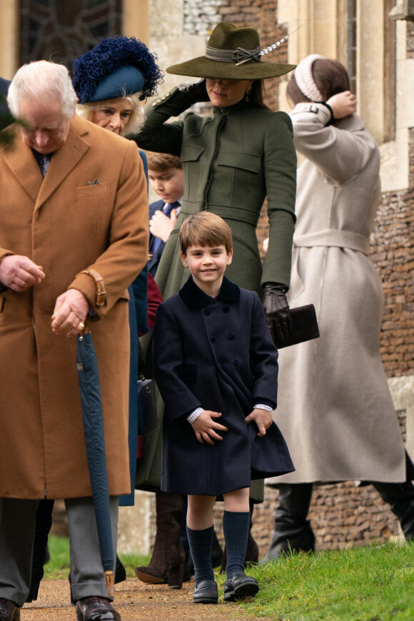 Le roi Charles III, Camilla Parker Bowles, Kate Middleton et le prince Louis - La famille royale d'Angleterre au premier service de Noël à Sandringham depuis le décès de la reine Elizabeth II, le 25 décembre 2022.