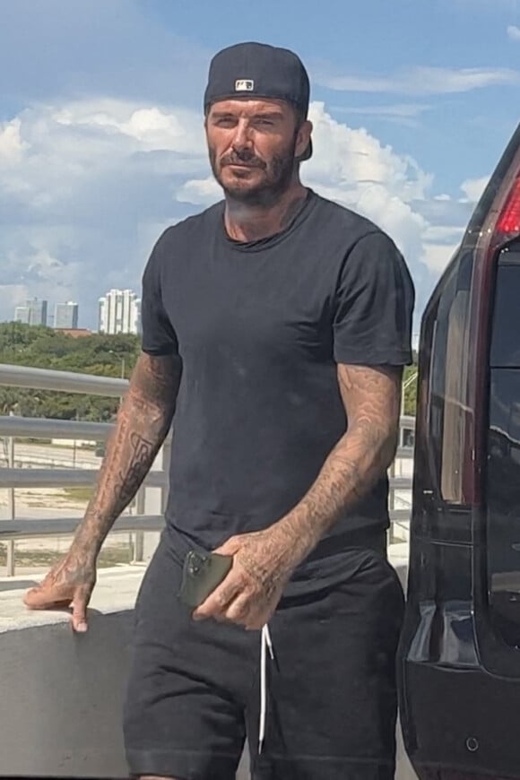 Exclusif - Victoria et David Beckham passent la journée sur un yacht avec des amis à Miami le 4 septembre 2022.