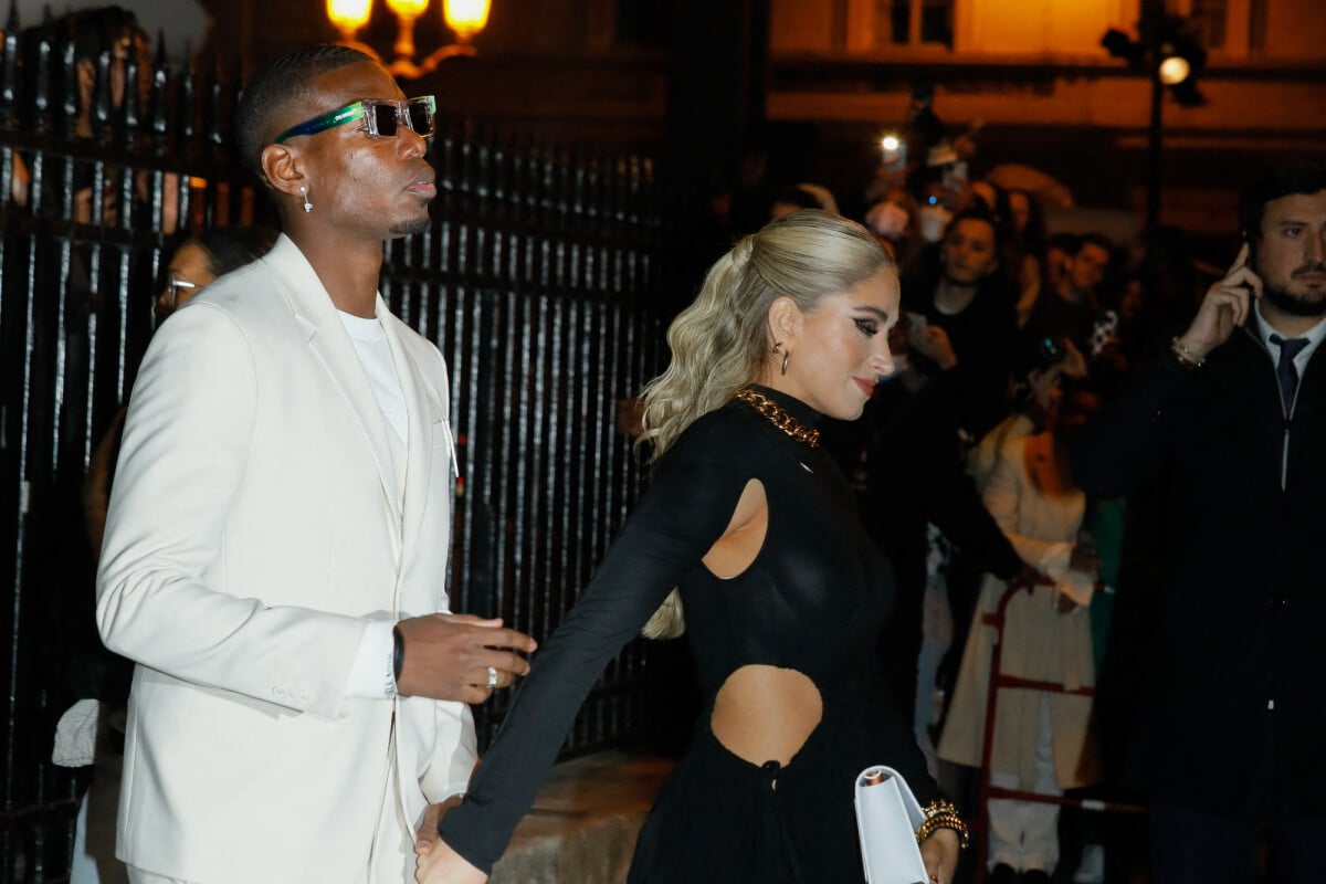 Photo Paul Pogba Et Sa Femme Maria Zulay Salaues Arrivées Et Sorties Du Défilé Off White