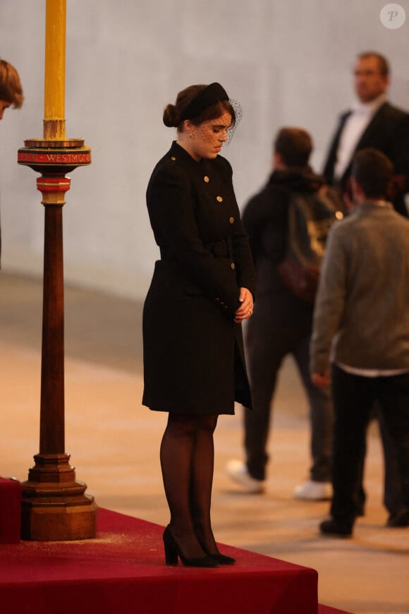 La princesse Eugenie d'York- Veillée des petits-enfants de la reine Elizabeth II au Westminster Hall à Londres, Royaume Uni, le 17 septembre 2022. 