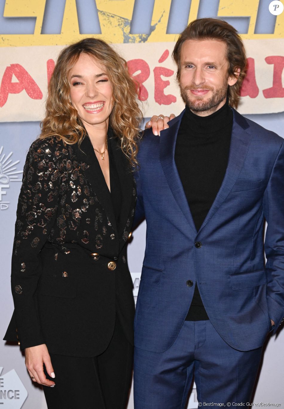 Elodie Fontan Et Son Compagnon Philippe Lacheau Avant Première Du Film Super Héros Malgré Lui