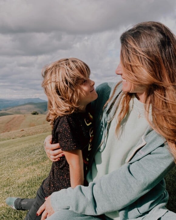 Sophie Thalmann dévoile des photos de son voyage en Afrique du sud avec son mari et ses enfants, sur Instagram, le 7 novembre 2022