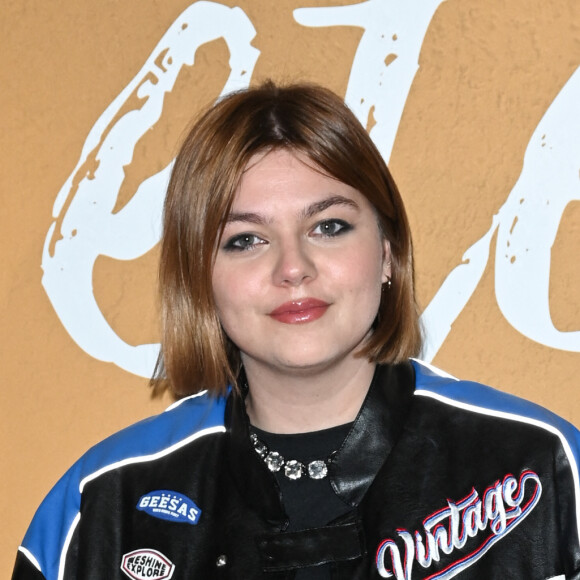 Louane Emera - Avant-première du film "Cet été-là" au cinéma Pathé Wepler à Paris le 3 janvier 2022. © Coadic Guirec/Bestimage