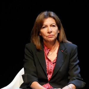 Anne Hidalgo (maire de Paris) - Conférence de presse du projet "Réenchanter les Champs-Elysées" qui vise à transformer "la plus belle avenue du monde" avant les Jeux olympiques© Christophe Clovis/Bestimage 