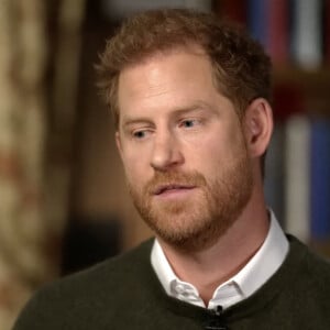 Bande-annonce de l'interview du prince Harry, duc de Sussex, par Anderson Cooper pour l'émission "60 Minuts" qui sera diffusée le 8 janvier 2023, deux jours avant la sortie de l'autobiographie du prince "Spare" ("Le Suppléant").