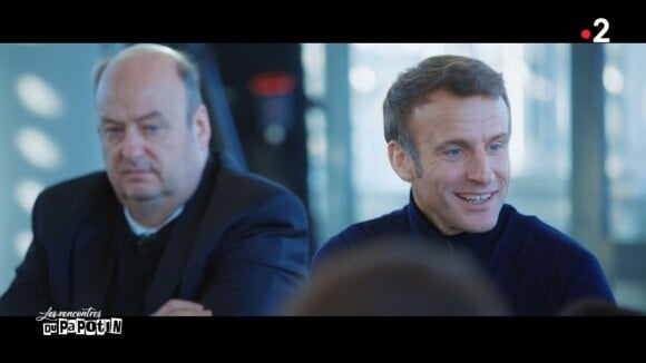 Emmanuel Macron se confie sur son couple, sa différence d'âge avec Brigitte Macron dans "Les rencontres du Papotin" sur France 2.