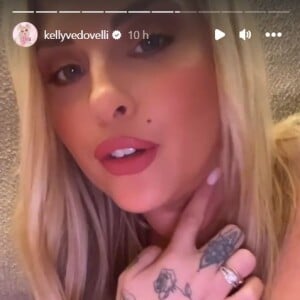 Kelly Vedovelli se confie sur l'opération qu'elle va subir - story Instagram, le 10 janvier 2023