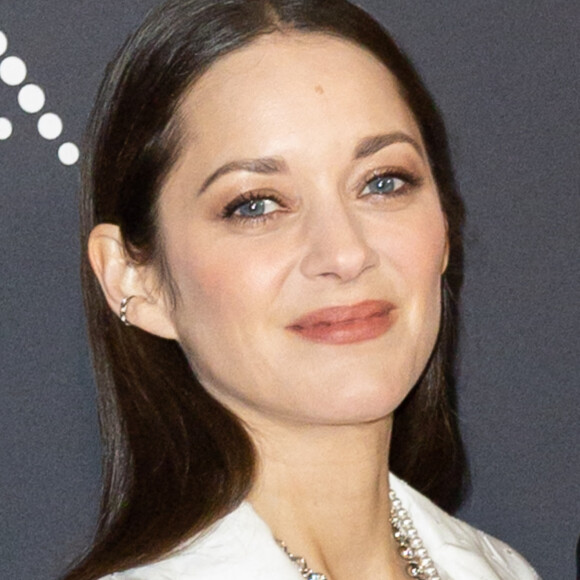 Marion Cotillard en Chanel - Photocall de la soirée des révélations des Cesar 2023 au Trianon à Paris le 16 janvier 2023. © Olivier Borde/Bestimage
