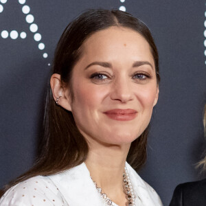 Marion Cotillard en Chanel - Photocall de la soirée des révélations des Cesar 2023 au Trianon à Paris © Olivier Borde/Bestimage