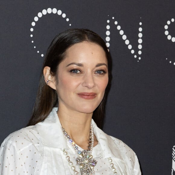 Marion Cotillard en Chanel - Photocall de la soirée des révélations des Cesar 2023 au Trianon à Paris le 16 janvier 2023. © Olivier Borde/Bestimage
