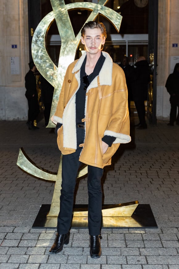 Jacob Lofland - Défilé Saint Laurent Homme Automne-Hiver 2023-2024 lors de la Fashion Week à Paris le 17 janvier 2022. © Olivier Borde/Bestimage 