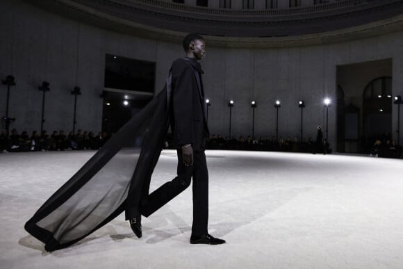 Défilé Saint Laurent "Collection Homme Prêt-à-Porter Automne/Hiver 2023-2024" lors de la Fashion Week de Paris le 17 janvier 2023