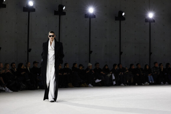 Défilé Saint Laurent "Collection Homme Prêt-à-Porter Automne/Hiver 2023-2024" lors de la Fashion Week de Paris le 17 janvier 2023 