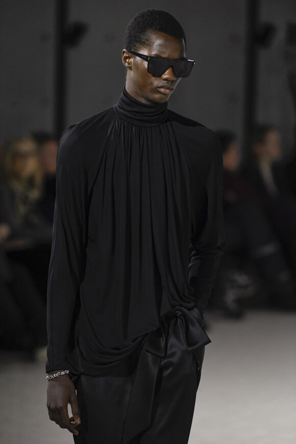 Défilé Saint Laurent "Collection Homme Prêt-à-Porter Automne/Hiver 2023-2024" lors de la Fashion Week de Paris le 17 janvier 2023 