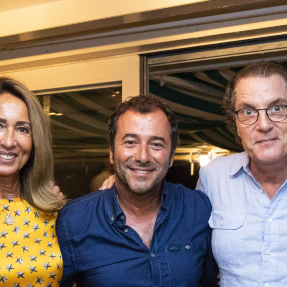 Exclusif - Gilbert et Nicole Coullier, Bernard Montiel, Francis Cabrel et sa femme Mariette - Francis Cabrel en concert lors du festival de Ramatuelle le 2 aout 2018. C'est la première fois qu'il vient chanter au festival de Ramatuelle. © Cyril Bruneau/Bestimage