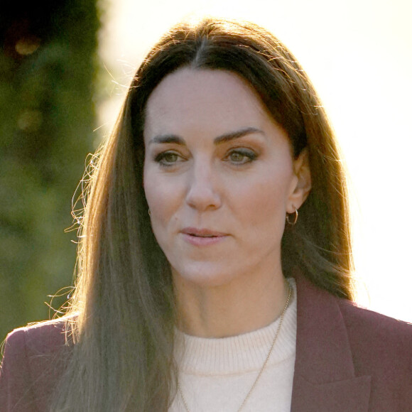 Catherine (Kate) Middleton, princesse de Galles, arrive à une réception pour l'équipe de la Ligue anglaise de rugby en fauteuil roulant en reconnaissance de son succès lors de la récente coupe du monde de la Ligue de rugby, dans la salle du jardin, au Hampton court Palace, à Londres, Royaume Uni, le 19 janvier 2023. 
