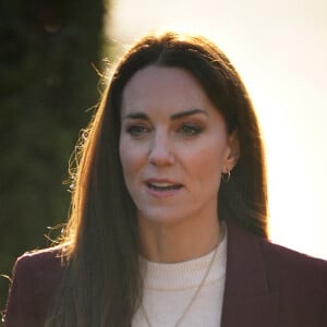 Catherine (Kate) Middleton, princesse de Galles, arrive à une réception pour l'équipe de la Ligue anglaise de rugby en fauteuil roulant en reconnaissance de son succès lors de la récente coupe du monde de la Ligue de rugby, dans la salle du jardin, au Hampton court Palace, à Londres, Royaume Uni, le 19 janvier 2023. 